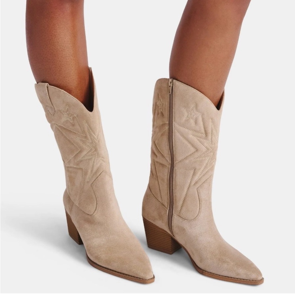 NWT Time and Tru Boot Cowboy Women Faux Suede Embroidered Western Boots Sand Tan - Picture 1 of 6